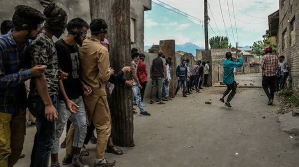 Daily life in Kashmir suffers amid lockdown