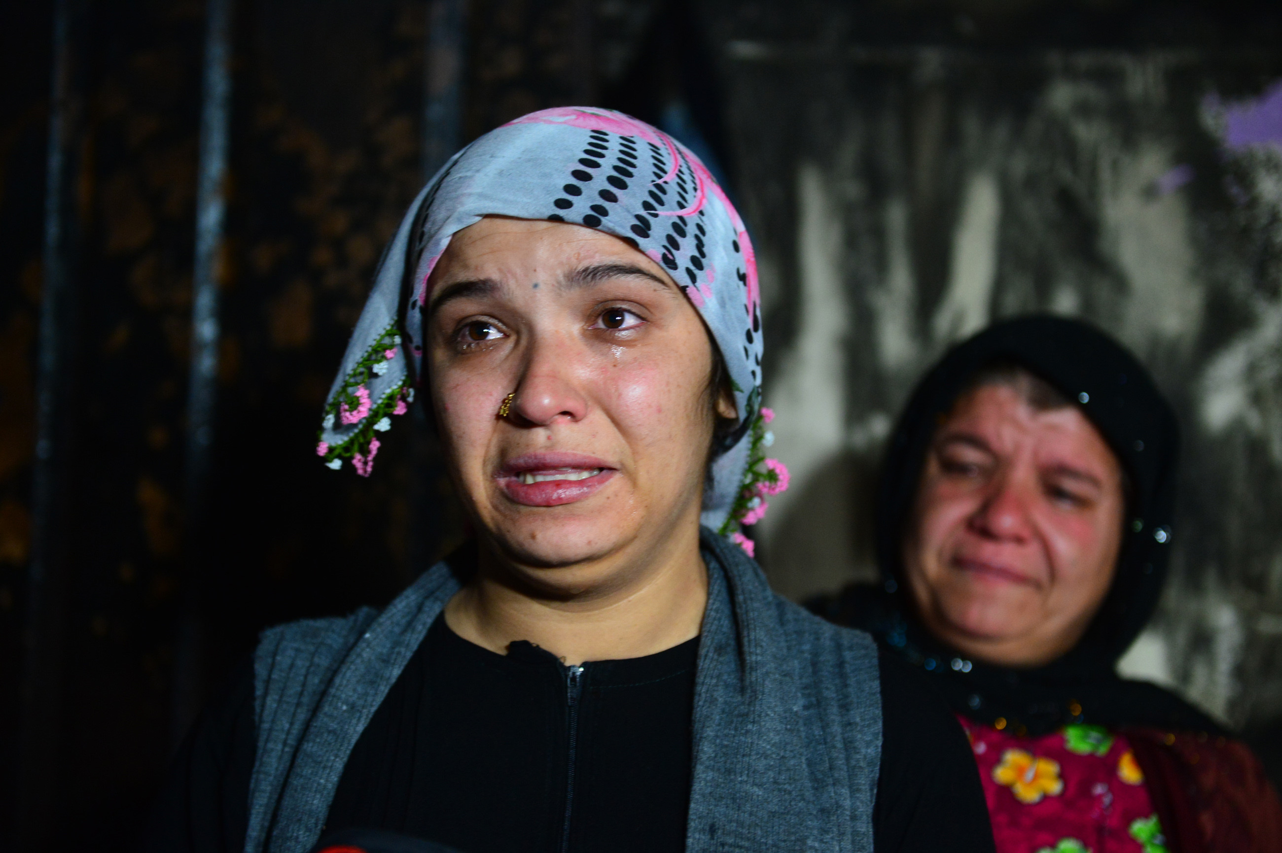 Kirada oturduğu evi yanan 3 çocuk annesinin gözyaşları: Bu evi nasıl…
