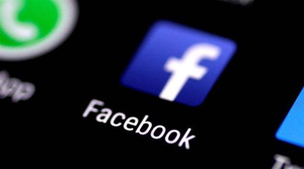 Facebook issues first correction notice at Singapore's request