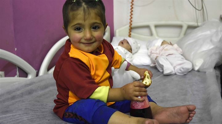 Terk edilen ikiz bebekler ile 2 yaşındaki kız, devlet korumasına…