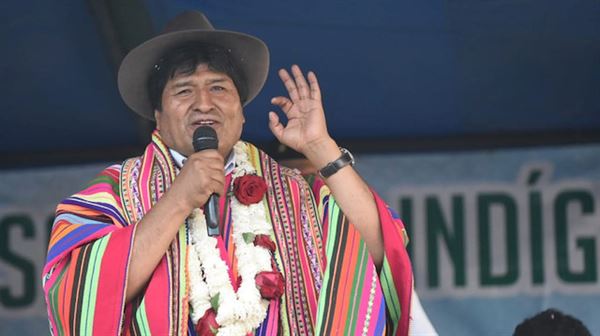 Bolivia's president urges rival to accept poll results