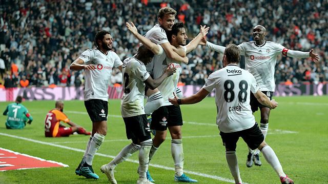 Beşiktaş'ta Burak Yılmaz Antalyaspor maçı kadrosunda yer aldı