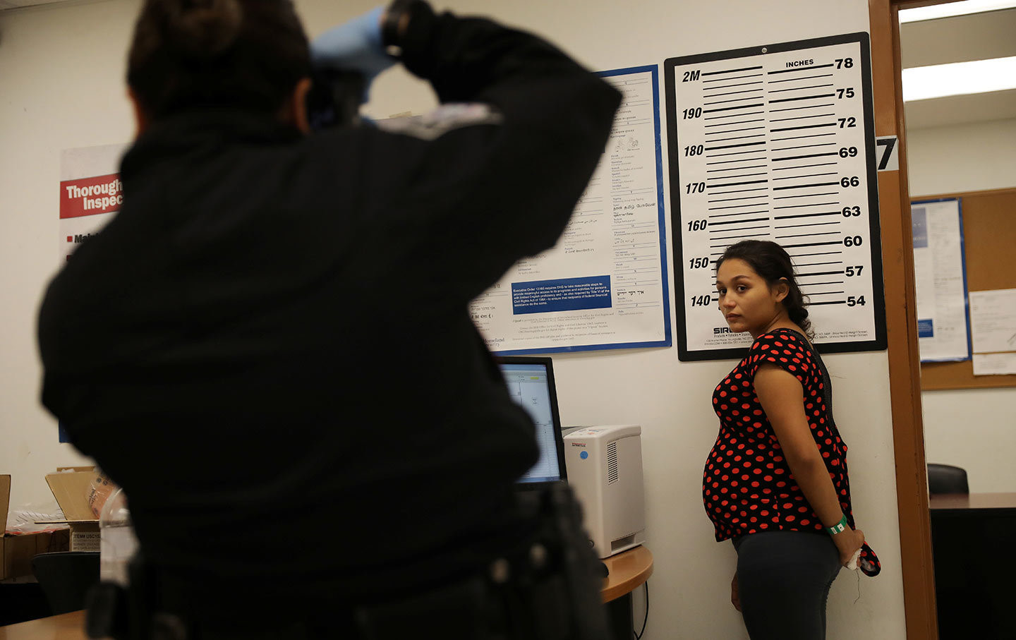 Göçmenlere Amerikan işkencesi: Yeni doğan bebekler ailelerinden…