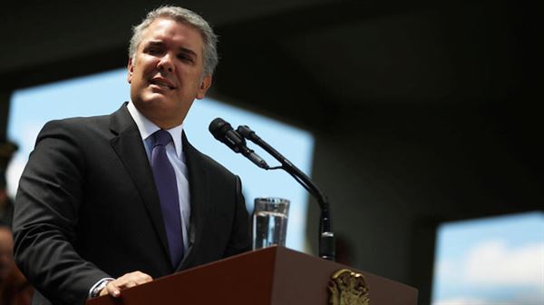الرئيس الكولومبي يعلن استعداده للحوار مع أطياف المجتمع