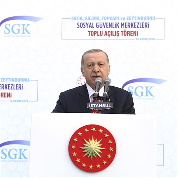 Cumhurbaşkanı Erdoğan: Ne zaman emekli olması gerekiyorsa o zaman…