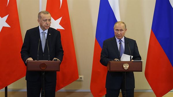 Turkish, Russian presidents discuss Syria over phone
