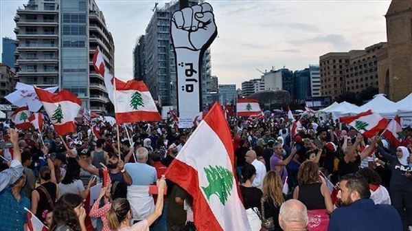 لبنان.. 'إرباك السلطة' وراء تأخير الاستشارات النيابيّة لتشكيل الحكومة