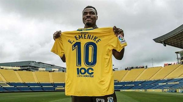 Westerlo Emenike ile yollarını ayırdı