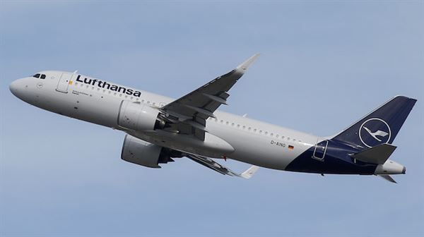 Lufthansa seeks injunction to block cabin crew strike