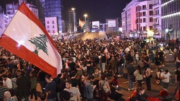 إصابة 6 محتجين بمواجهات مع قوات الأمن وسط بيروت