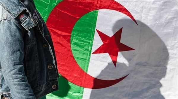 وزير جزائري سابق: المعارضة لديها فرصة 'لصناعة' الرئيس القادم