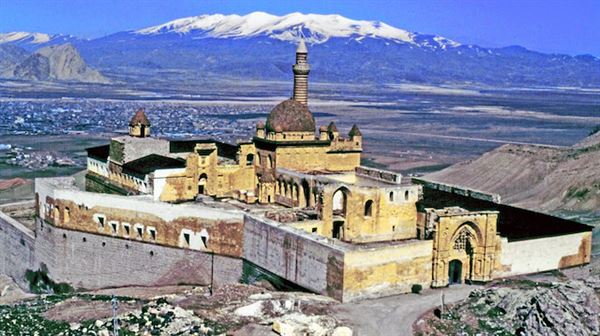 Turkish MP calls 2020 to be 'Ishak Pasha Palace Year'