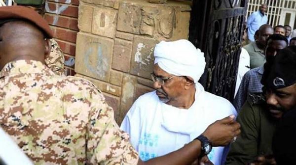 رئيسة القضاء السوداني ترد على استفسار بريطاني بشأن البشير