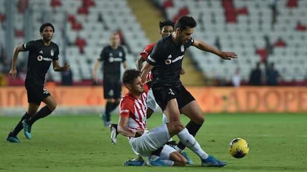 Antalyaspor – Beşiktaş: 1-2 (Maç Özeti)
