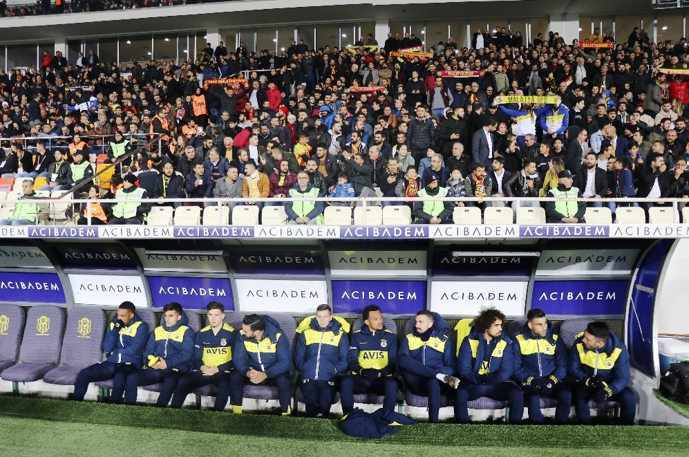 Fenerbahçe'de işler iyi gitmiyor: Ersun Yanal'ın kredisi tükeniyor