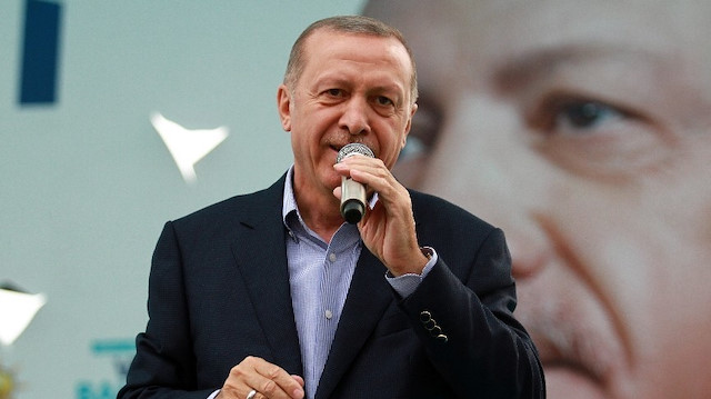 Cumhurbaşkanı Erdoğan, İzmir'de konuşuyor