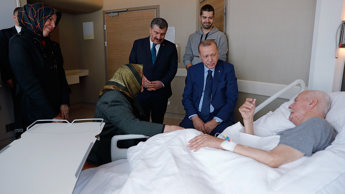 Cumhurbaşkanı Erdoğan hastanede tedavi gören eski Adalet Bakanı…