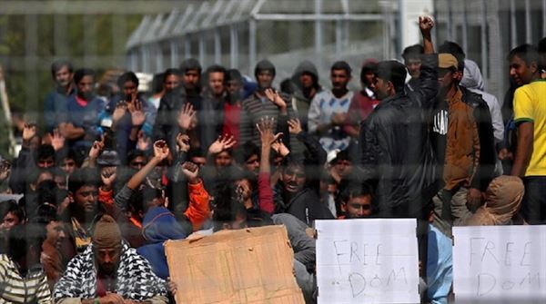 ردود فعل غاضبة من يونانيين على قانون الهجرة الجديد