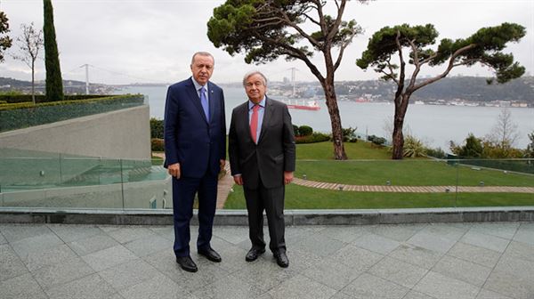 President Erdoğan hosts UN chief in Istanbul