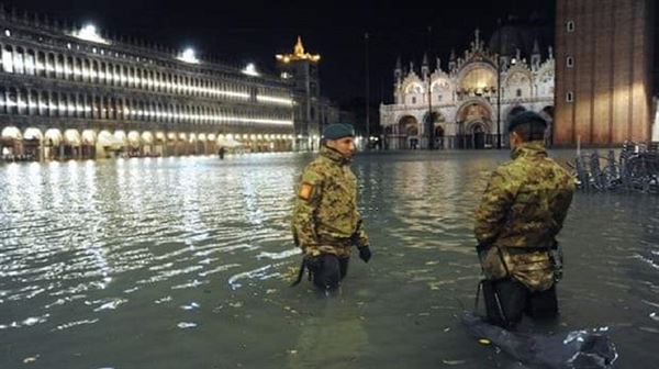 إعلان حالة الطوارئ…غرق 80 بالمائة من مدينة البندقية الإيطالية