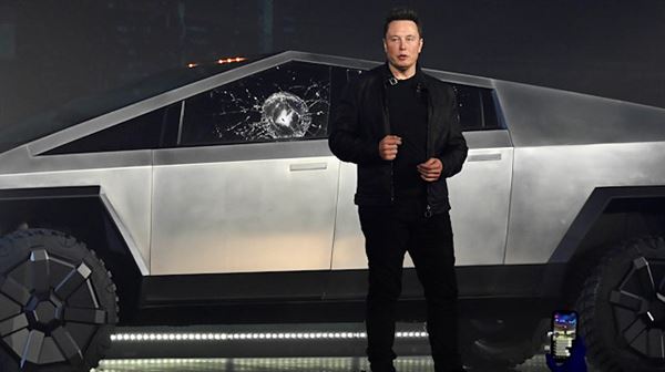 Musk suggests Tesla has 250,000 orders for Cybertruck