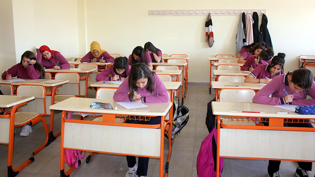 Kırşehir'de Fatma Muzaffer Mermer Mesleki ve Teknik Anadolu Lisesi'nde öğrenciler 2 yıldır sınava gözetmensiz giriyor