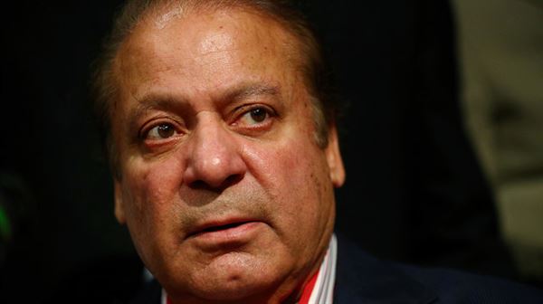 Pakistan allows ailing opposition leader to fly abroad