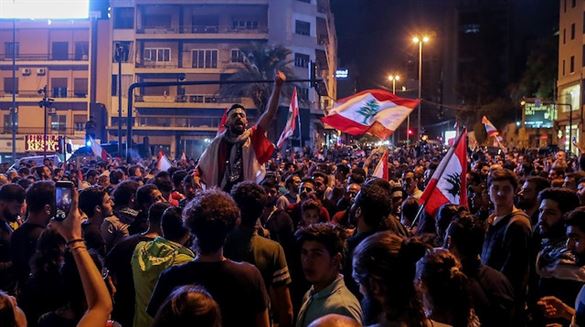 Lübnan'daki gösterilere 'Diriliş Ertuğrul' damga vurdu