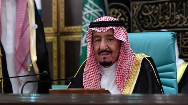 Saudi king says oil policy aimed at promoting market stability