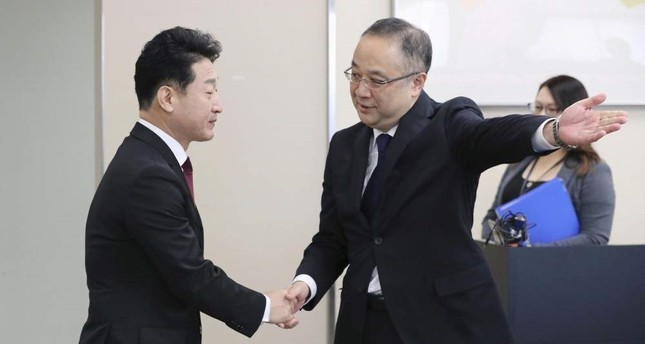 Japan, S Korea find 'common ground' in trade dispute talks, agree to meet again