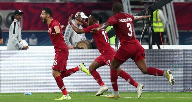 المنتخب القطري يعبر إلى نصف نهائي “خليجي 24” بعد اكتساحه نظيره…