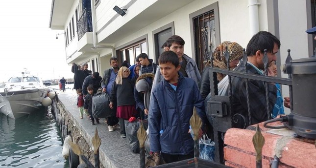 Coast guard intercepts 99 irregular migrants off western Turkey's…