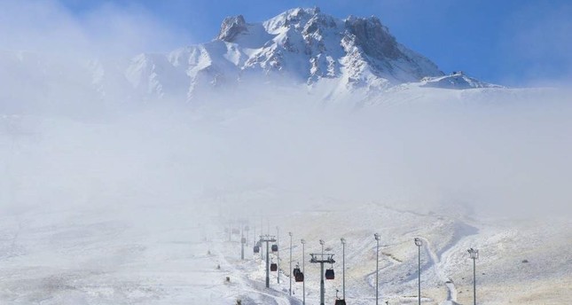 Get your ski gear ready: Mt. Erciyes sees season's first snowfall