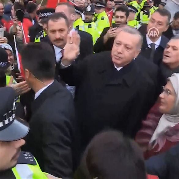 Cumhurbaşkanı Erdoğan'a sevgi seli