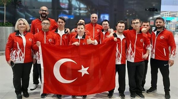 Down sendromlu sporcumuz Talha Ahmet Erdem'den tarihi başarı