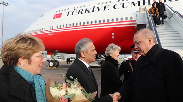 أردوغان يصل لندن للمشاركة في قمة الناتو