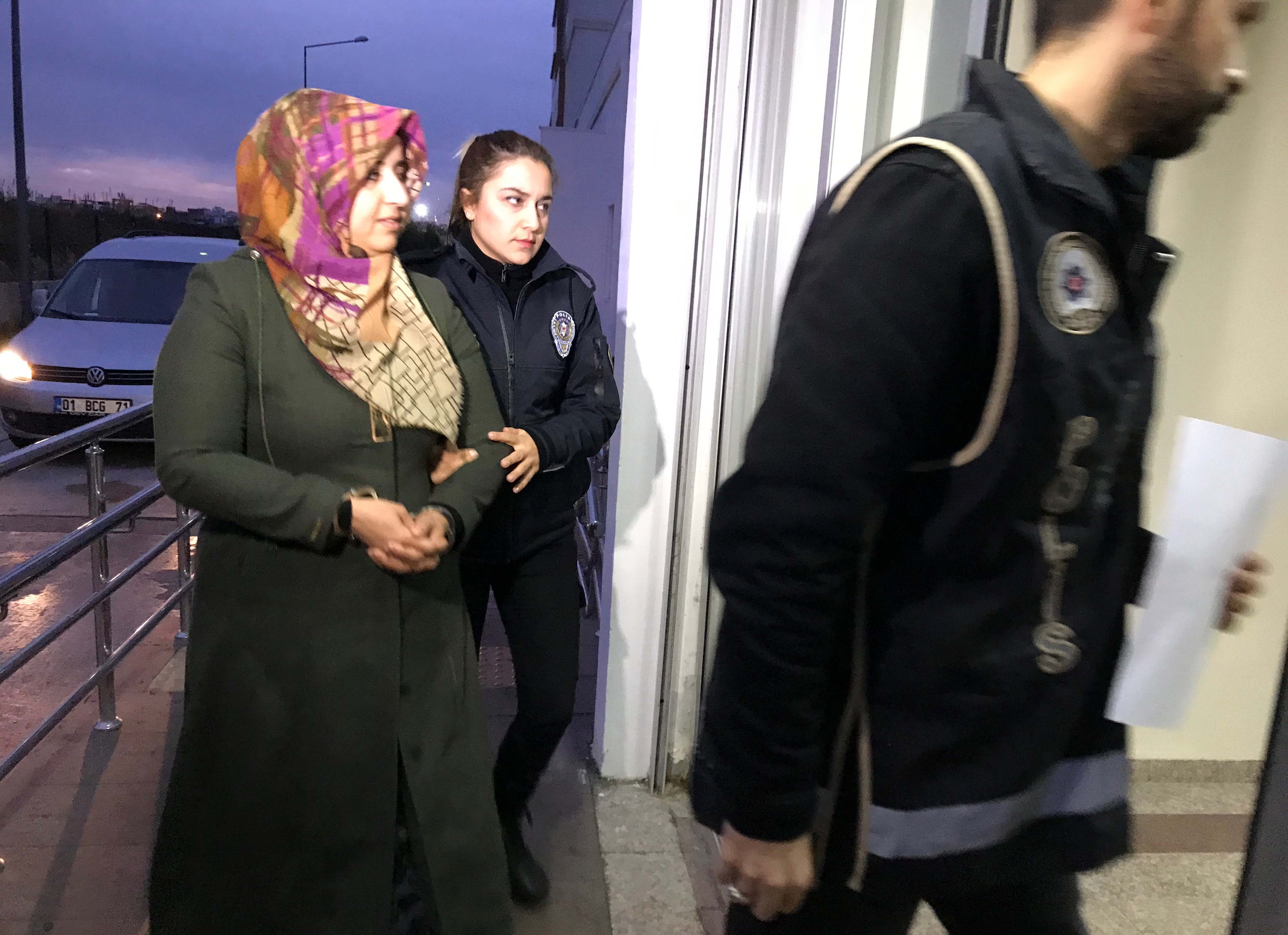 Adana merkezli 3 ilde FETÖ operasyonu: 16 gözaltı kararı