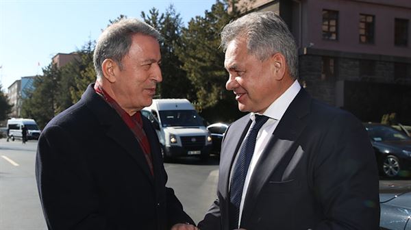 Russian, Turkish defense ministers hold phone call