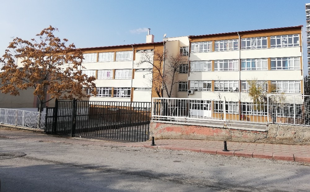 Ankara Keçiören'de okulda rahatsızlanan ilkokul öğrencisi hayatını kaybetti