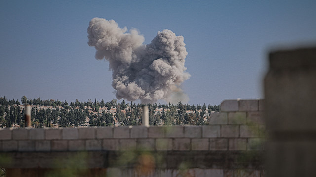 İdlib'de rejim ve Rusya'nın saldırıları sürüyor: 2 sivil öldü